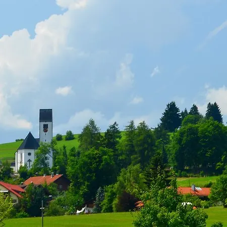 Rose Hotel Oy-Mittelberg