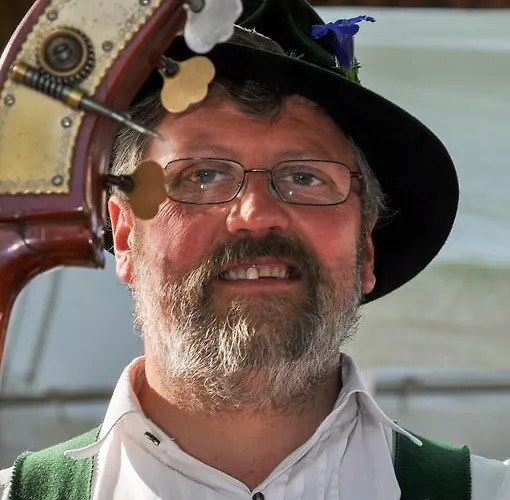 Rose Oy-Mittelberg