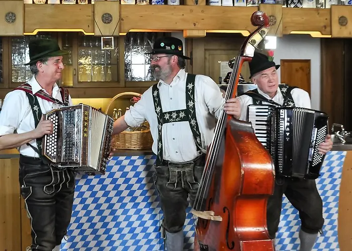 Rose Hotel Oy-Mittelberg